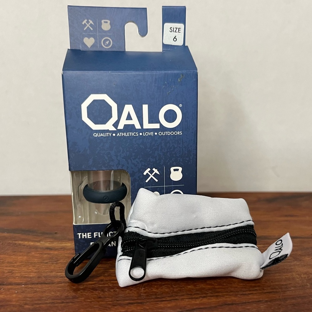 NEW Qalo Women's Slate Grey Classic Athletics Silicone Ring Size 6 w/ Bag